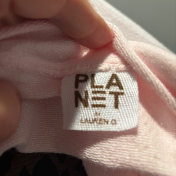 Planet by Lauren G, French Terry Top. 100% cotton, light pink - Picture 4 of 5